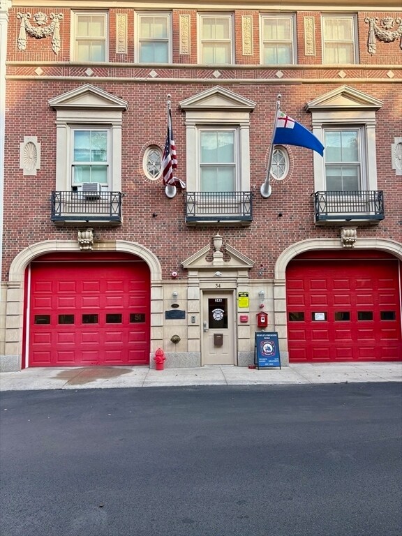 Building Photo - 33 Winthrop St