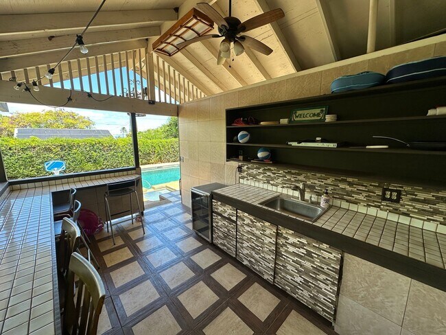Building Photo - 3305 Kehala Dr