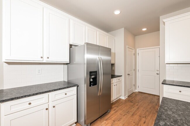 Building Photo - 1200 Spring Marsh Ct NE