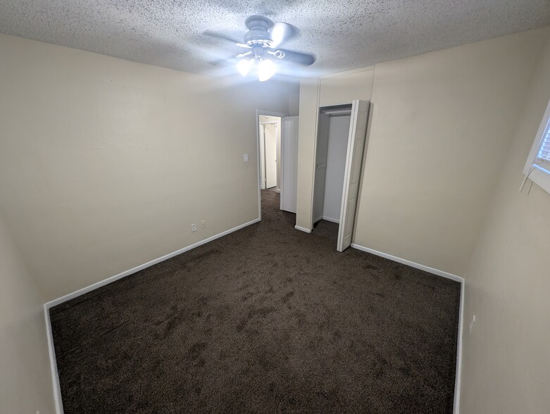Building Photo - 645 Bottino Ln