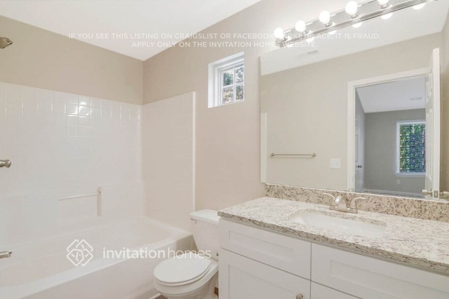 Building Photo - 120 Pebblestone Dr