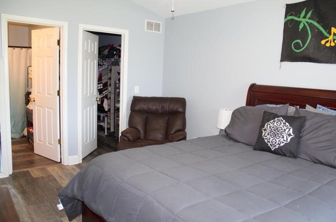 Building Photo - 224 Bertram Dr