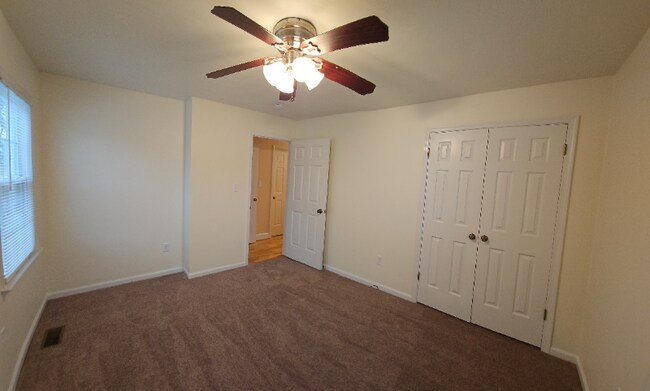 Building Photo - 1316 Winfall Dr