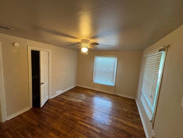 Building Photo - 1380 W Frey