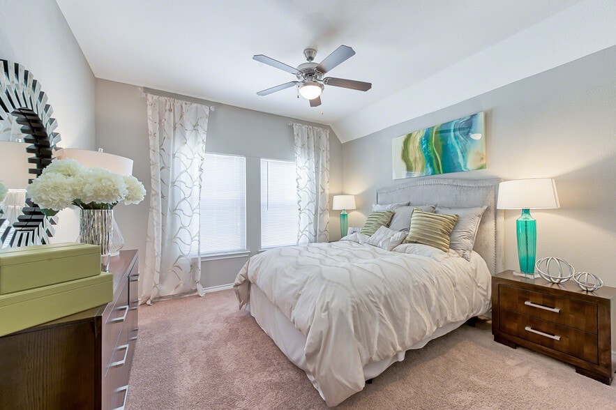 Latigo at Eagle Pass Bedroom - Latigo Eagle Pass