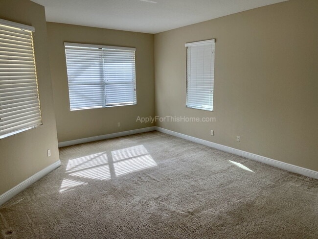 Building Photo - Single Family Dream Home in Gated Community