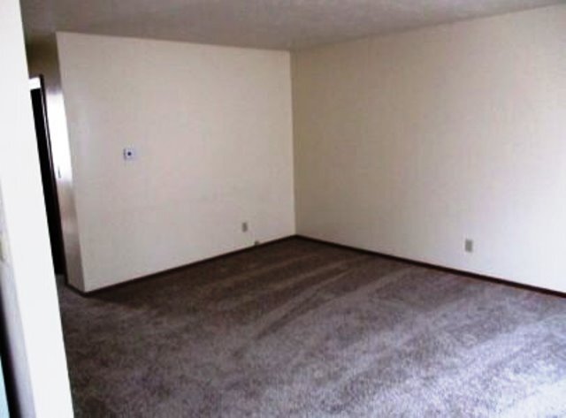 Building Photo - 107 W Shelbourne Dr