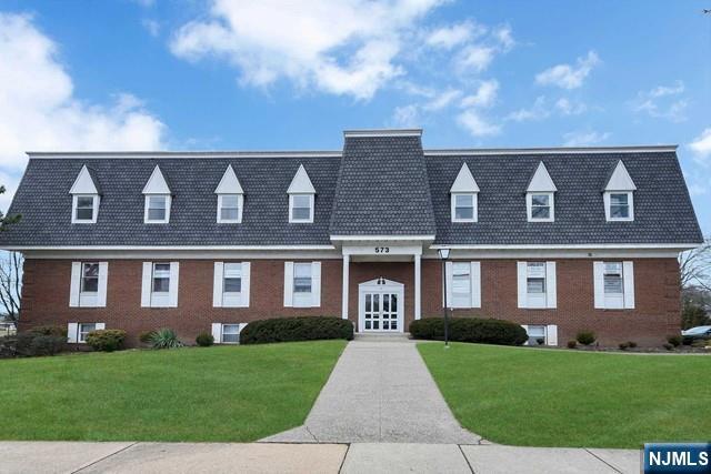 Primary Photo - 573 Valley Rd