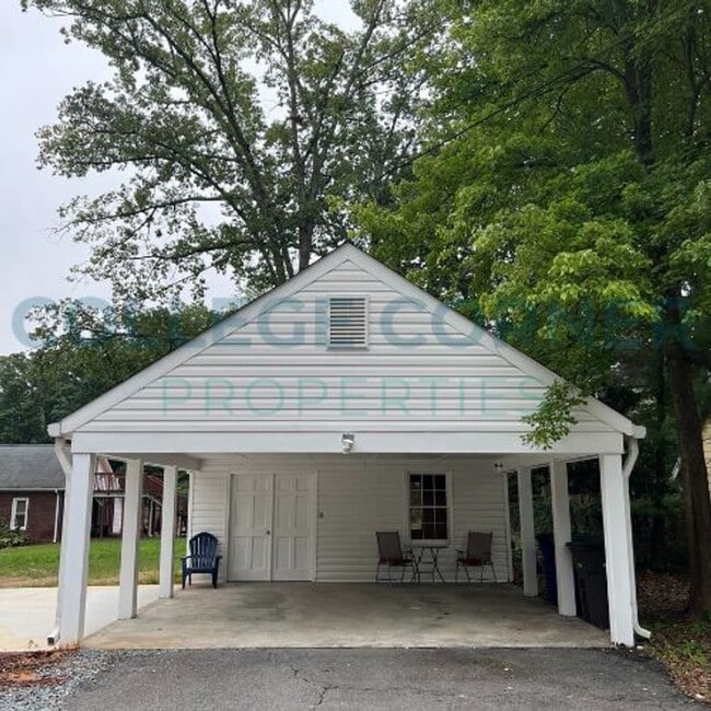 Building Photo - 1234 Polo Rd