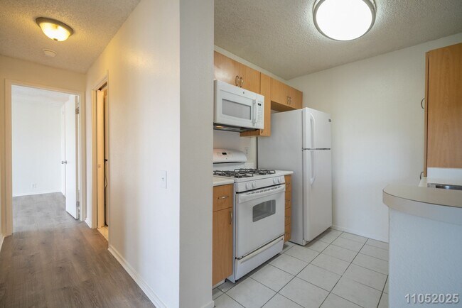 Building Photo - Move-In Ready! 2br, 2ba in Ewa, $2650, Sch...