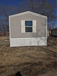 Building Photo - 1753 Rd E