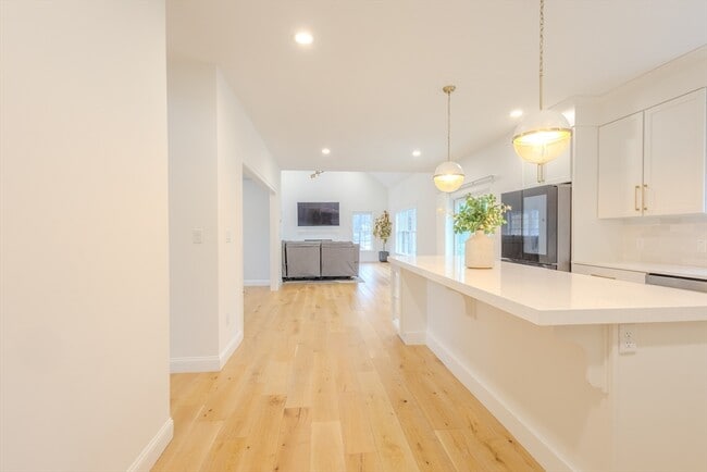 Building Photo - 18 Locust Hill Dr