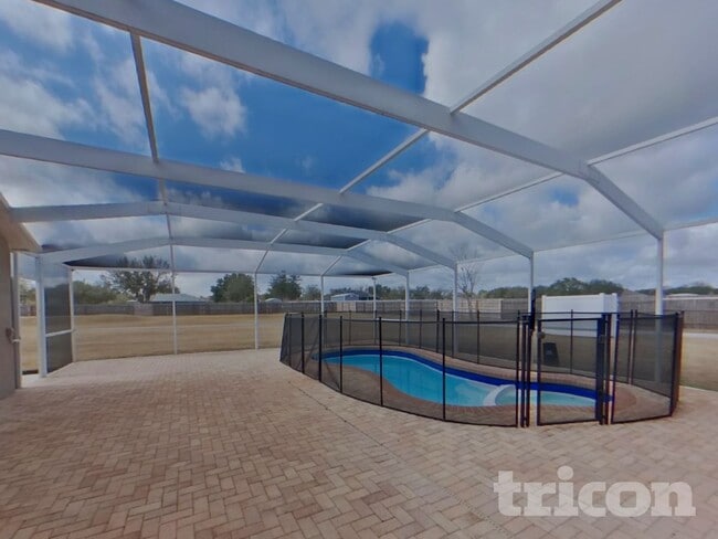 Building Photo - 4412 Windmill Pointe Dr