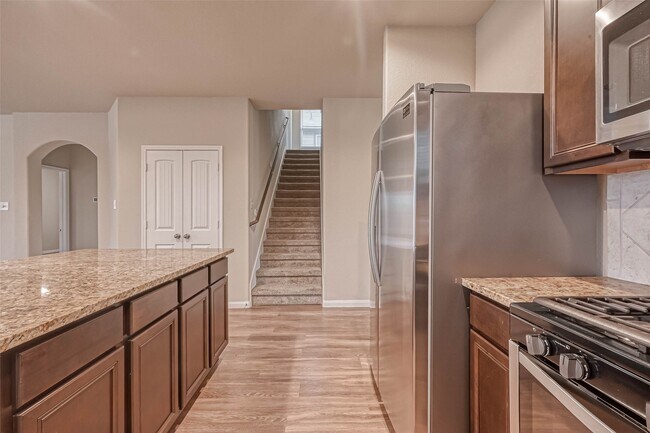 Building Photo - 24723 Puccini Pl