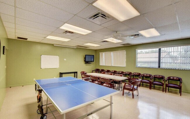 Building Photo - 10756 Bahama Palm Way