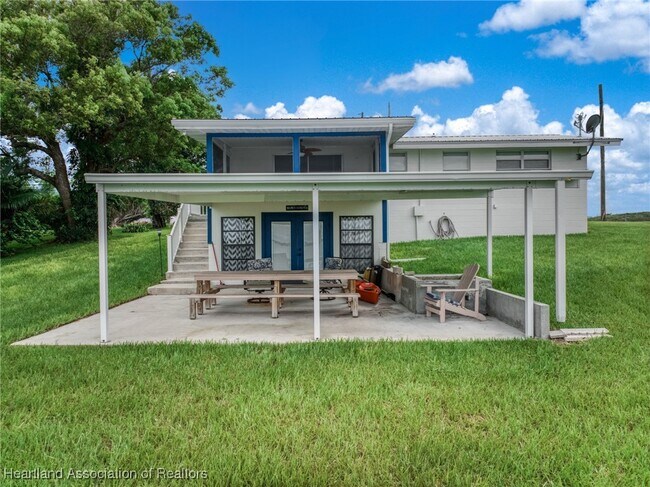 Building Photo - 403 Lake Lotela Dr