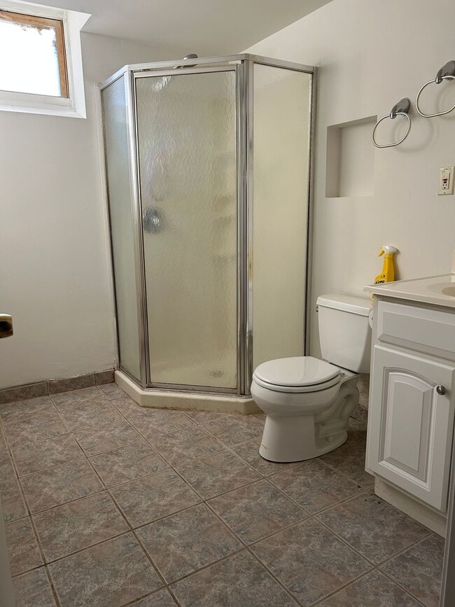 Building Photo - Lovely family home