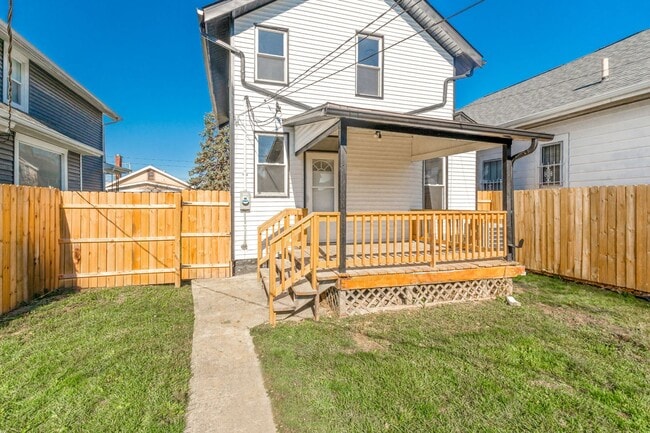 Building Photo - Charming 2-Story Home with Modern Updates ...