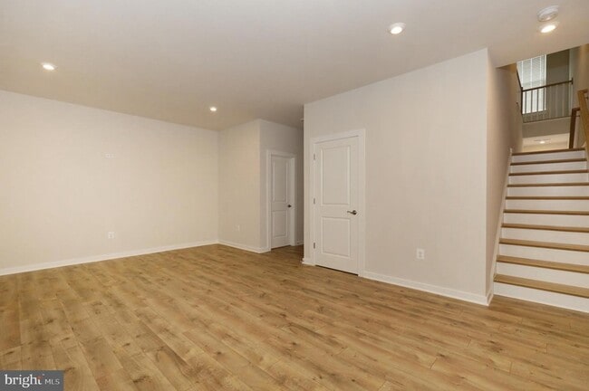 Building Photo - 1709 Beech Leaf St