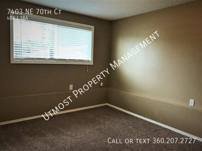Building Photo - 7403 NE 70th Ct