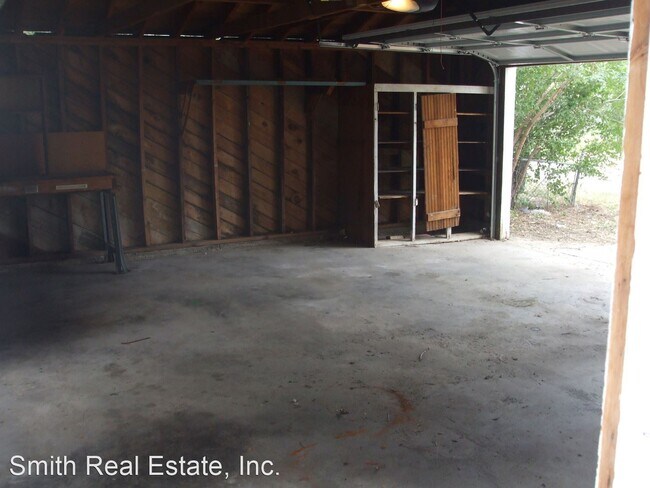 Building Photo - 4 br, 2 bath House - 925 Fulton St