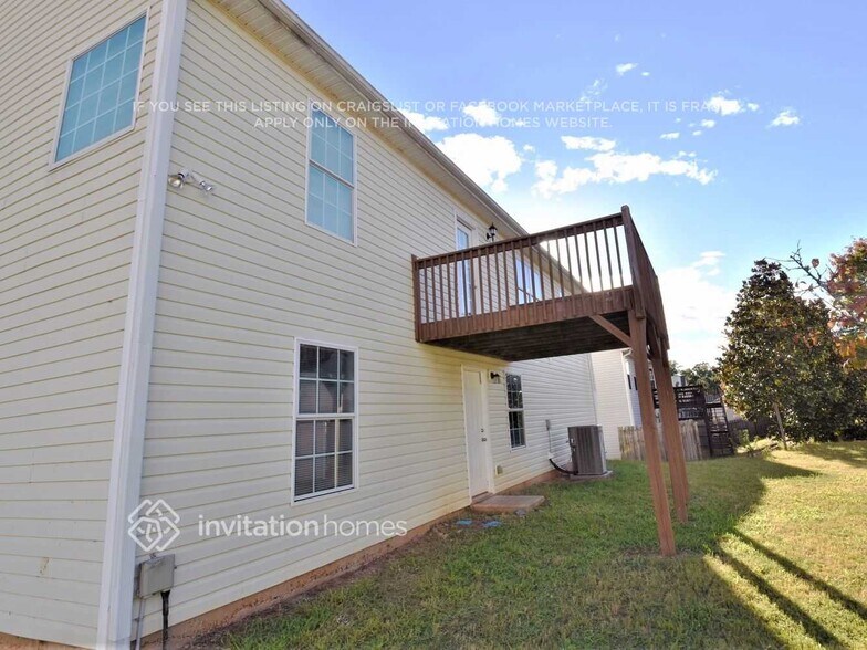 Building Photo - 1155 St Phillips Ct