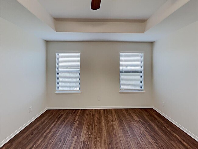 Building Photo - 18226 Amalfi Coast Dr