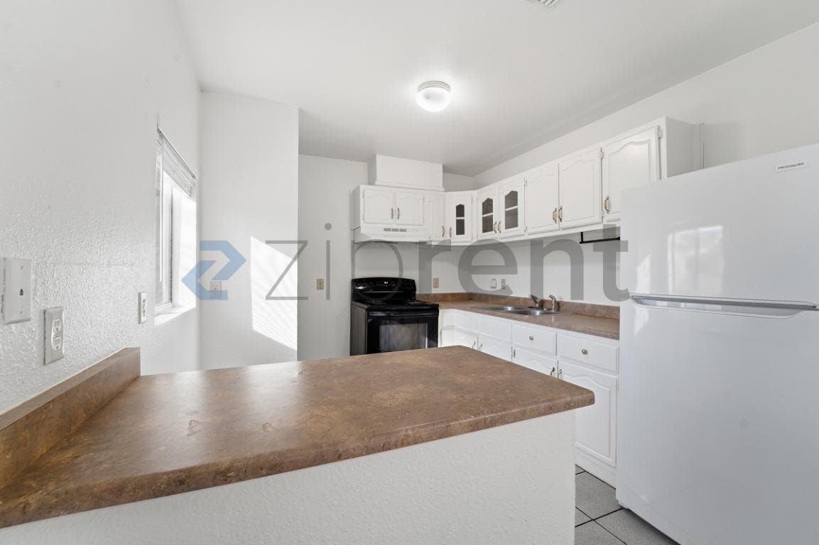 Building Photo - 8321 W Edwards St