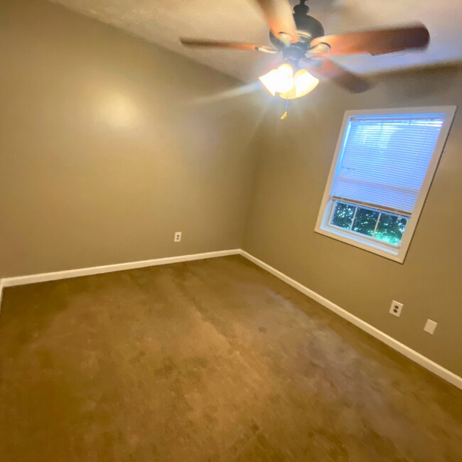 Building Photo - Room in House on Georgia Ave