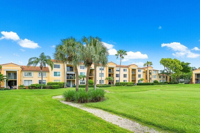 Building Photo - 135 Yacht Club Way