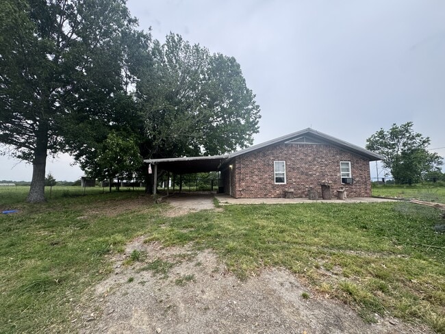 Building Photo - 18399 Old Hwy 112