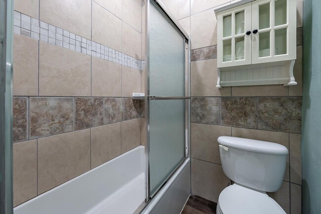 Building Photo - CUSD Home, 2BR/1BA, Modern Updates - Built...