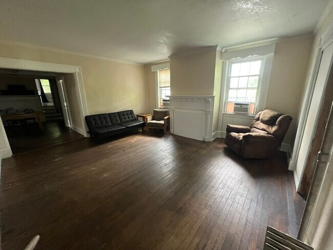 Building Photo - 203 Prospect St