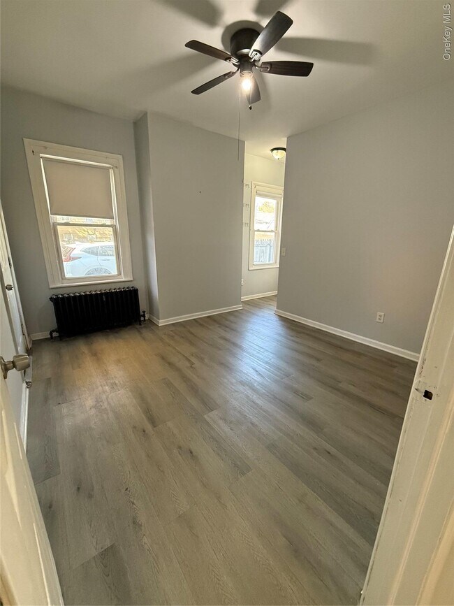 Building Photo - 27 Balding Ave