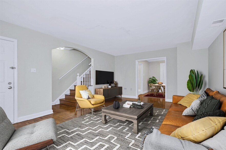 Building Photo - Woodside Place