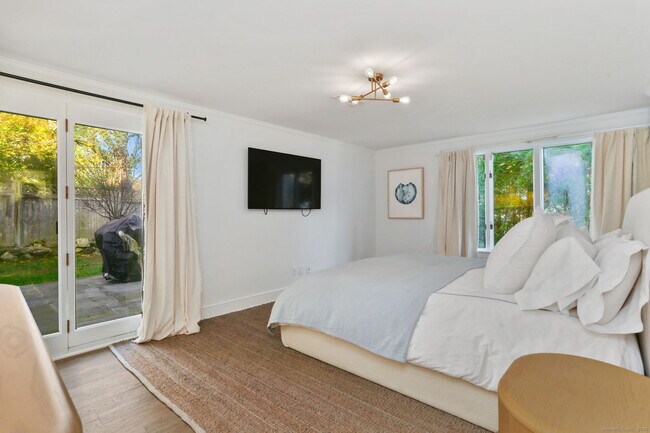 Building Photo - 6 Meadowbank Rd