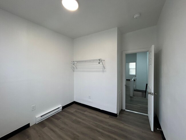 Building Photo - 2736 N Croskey St