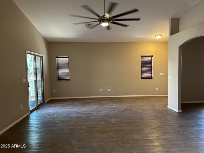 Building Photo - 1746 E Chaparral Dr