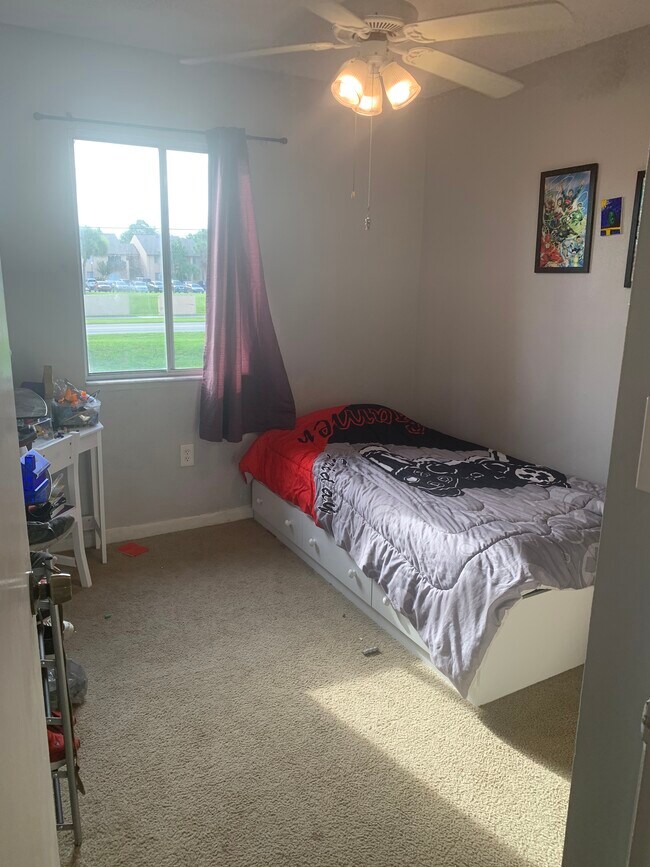 Building Photo - 5060 Downing St