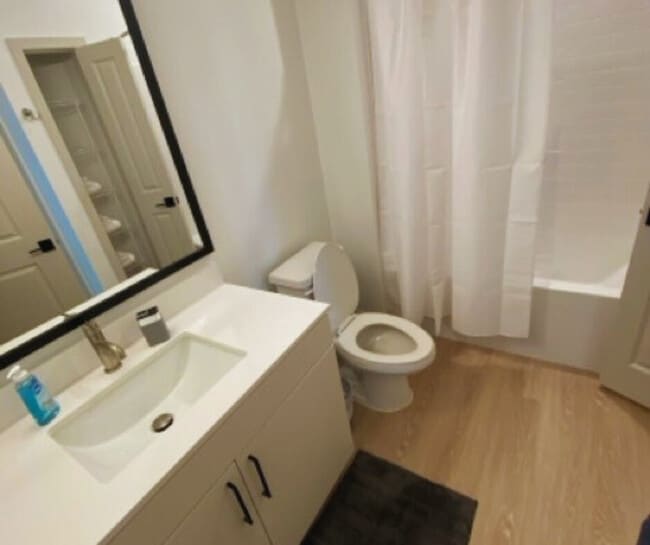 Building Photo - 1202 Marquis Pkwy