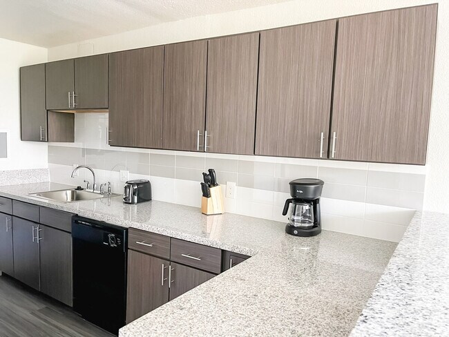 Building Photo - 2515 Burnet Ave