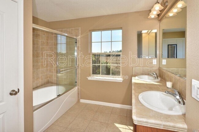 Building Photo - 2348 Tedeschi Dr