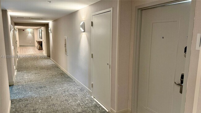 Building Photo - 17375 Collins Ave
