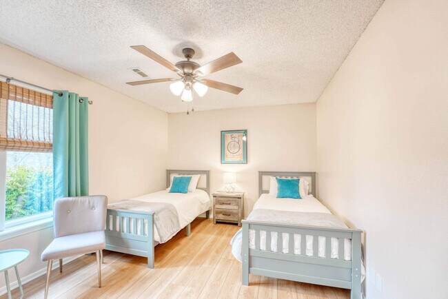 Building Photo - 3204 Cardinal Creek Cir