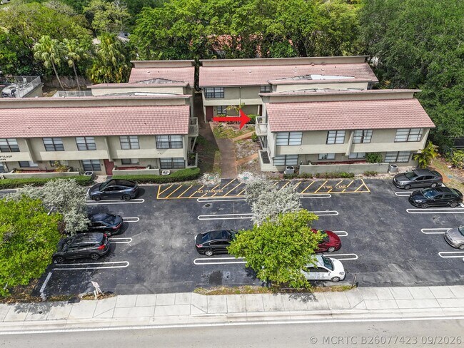 Building Photo - 2590 Coral Springs Dr