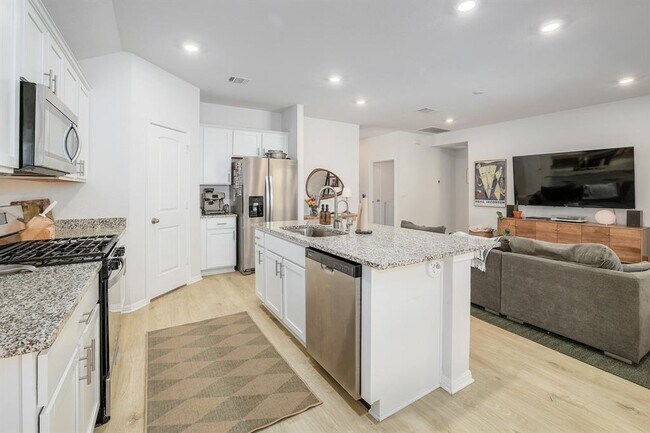 Building Photo - 2640 Indian Clover Trl