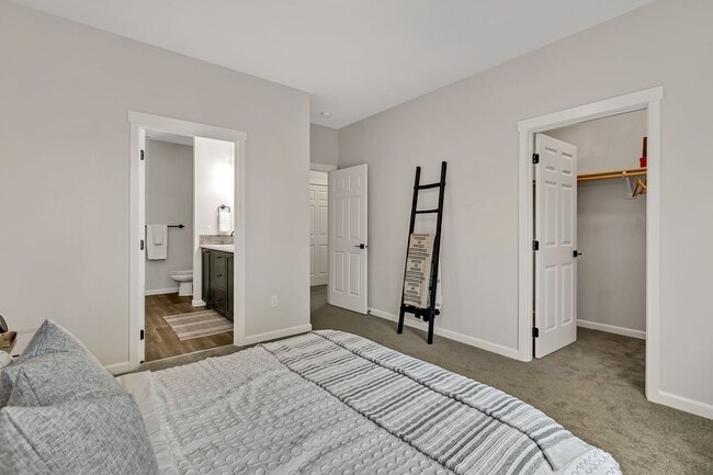 Building Photo - Award winning school district! 4 bedroom with RV and boat parking!