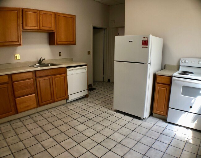 Building Photo - 1 Bed / 1 Bath on 10th Ave close to Wexner...