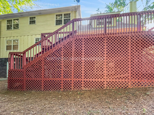 Building Photo - 5-Bed, 2.5-Bath Home with Deck & Covered P...