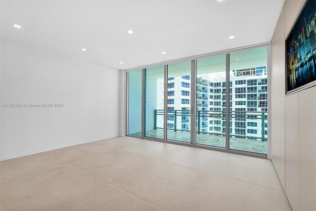 Building Photo - 3535 S Ocean Dr